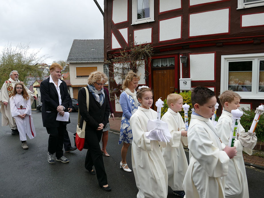 1. Heilige Kommunion in St. Crescentius (Foto: Karl-Franz Thiede)